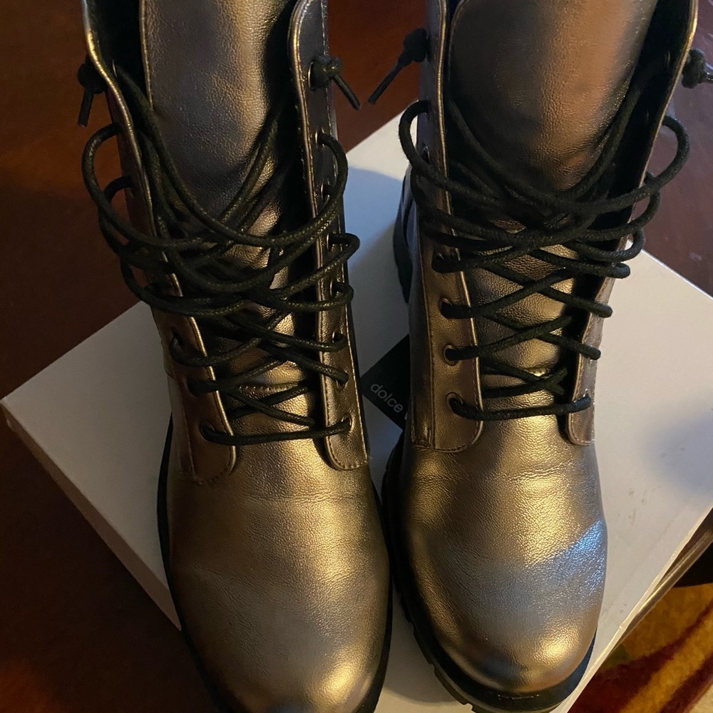 Pewter Dolce Vita chat boot